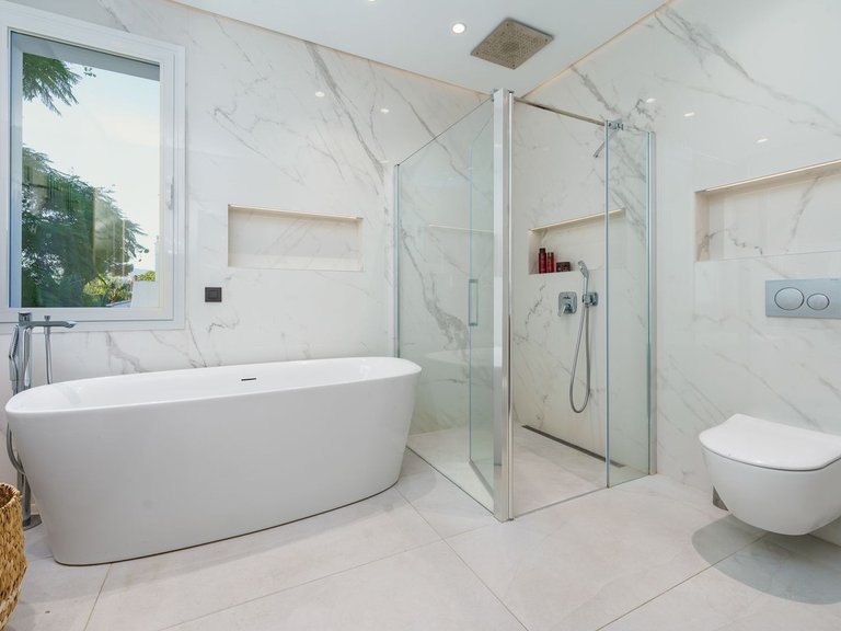 Villa for Sale in Nueva Andalucía, Malaga 14