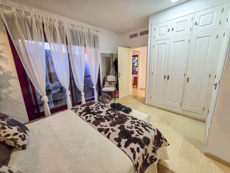Apartment for Sale in La Duquesa, Malaga 37