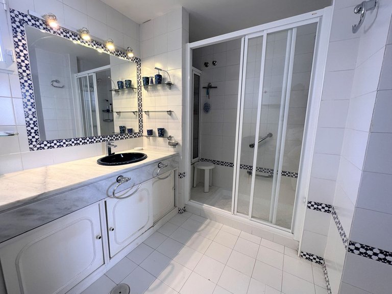 Apartment for Sale in Fuengirola, Malaga 16