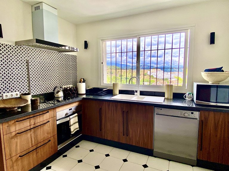 Villa for Sale in El Padron, Malaga 27