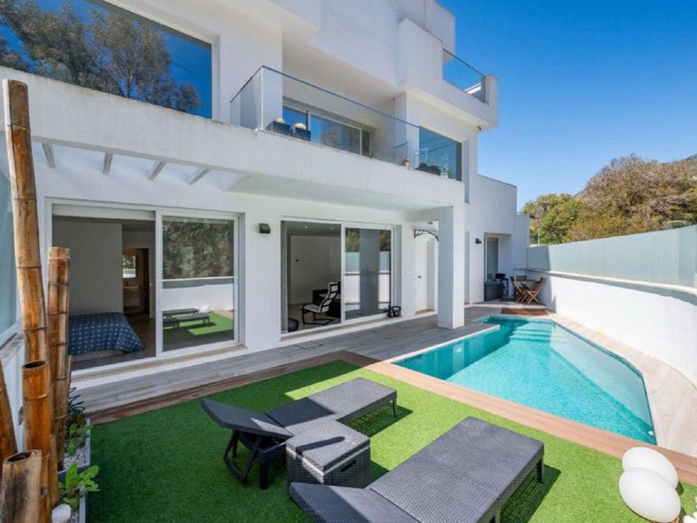 Villa for Sale in Benalmadena, Malaga 2