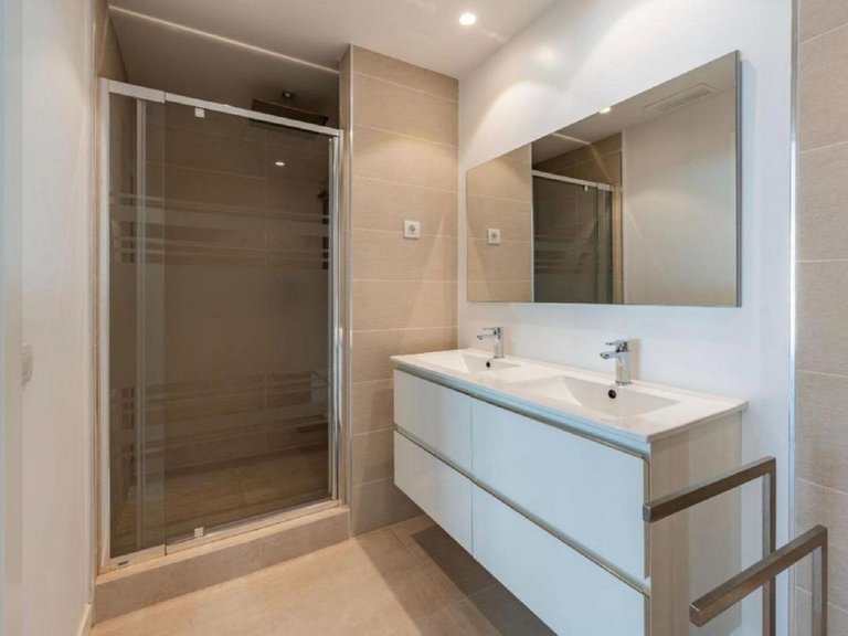 Villa for Sale in Benalmadena, Malaga 8