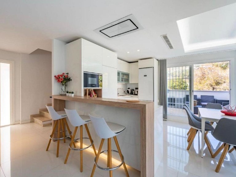 Villa for Sale in Benalmadena, Malaga 9