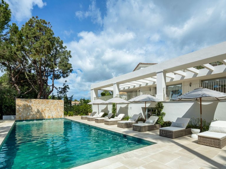 Villa for Sale in Nagüeles, Malaga 17