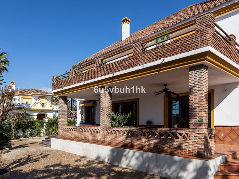 Villa for Sale in San Pedro De Alcántara, Malaga 36