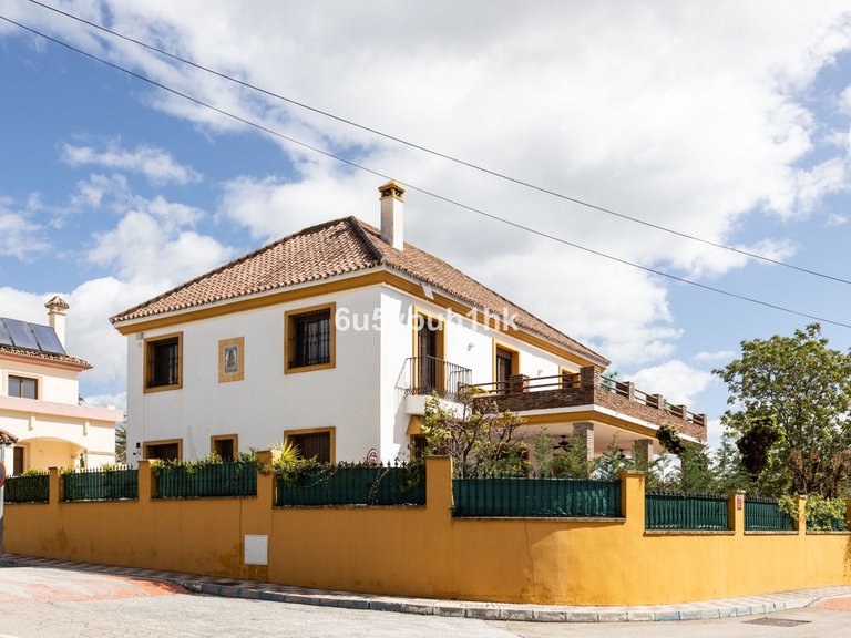 Villa for Sale in San Pedro De Alcántara, Malaga 43