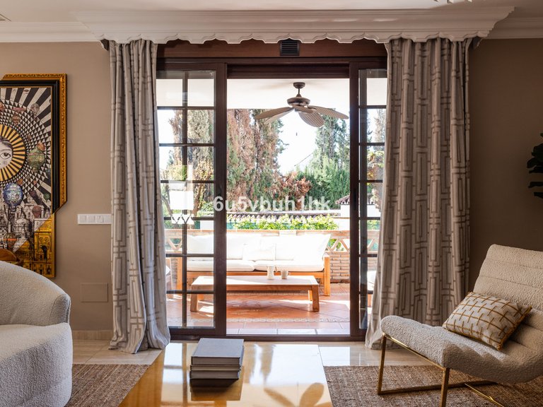 Villa for Sale in San Pedro De Alcántara, Malaga 5