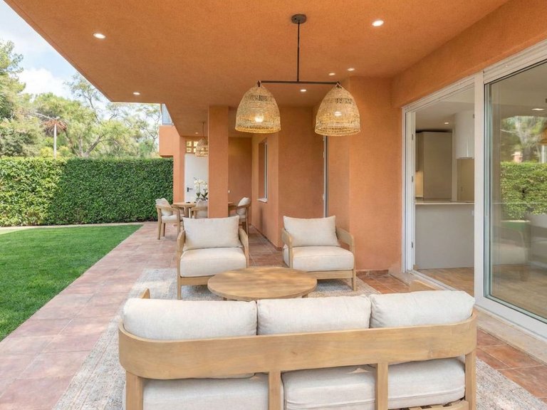 Apartment for Sale in Las Chapas, Malaga 2