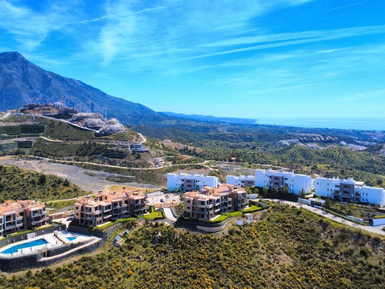 Apartment for Sale in Benahavís, Malaga 1