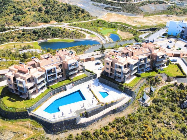 Apartment for Sale in Benahavís, Malaga 37