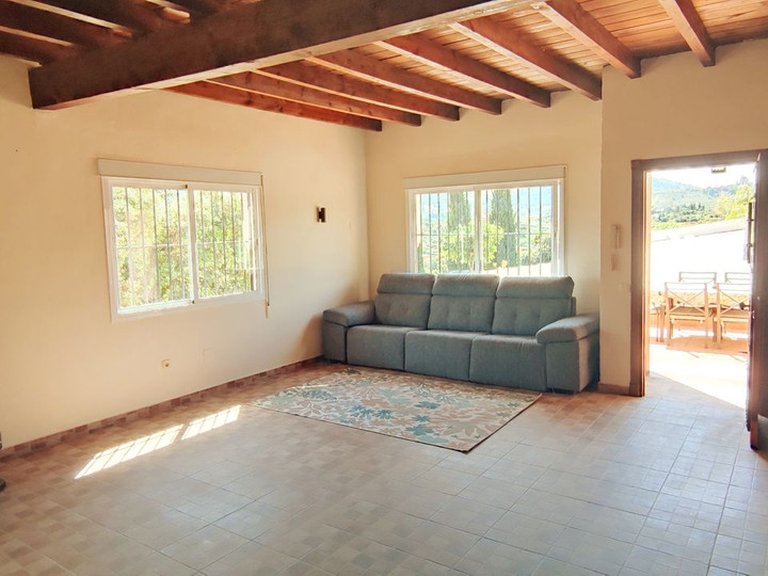 Villa for Sale in Alhaurín El Grande, Malaga 2