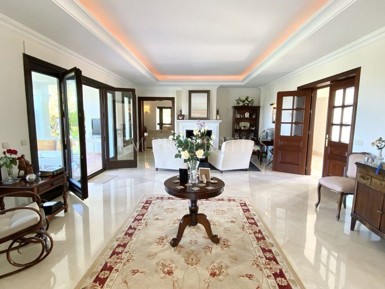 Villa for Sale in Marbella, Malaga 24