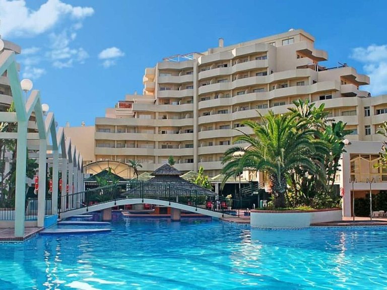 Apartment for Sale in Benalmadena Costa, Malaga 24