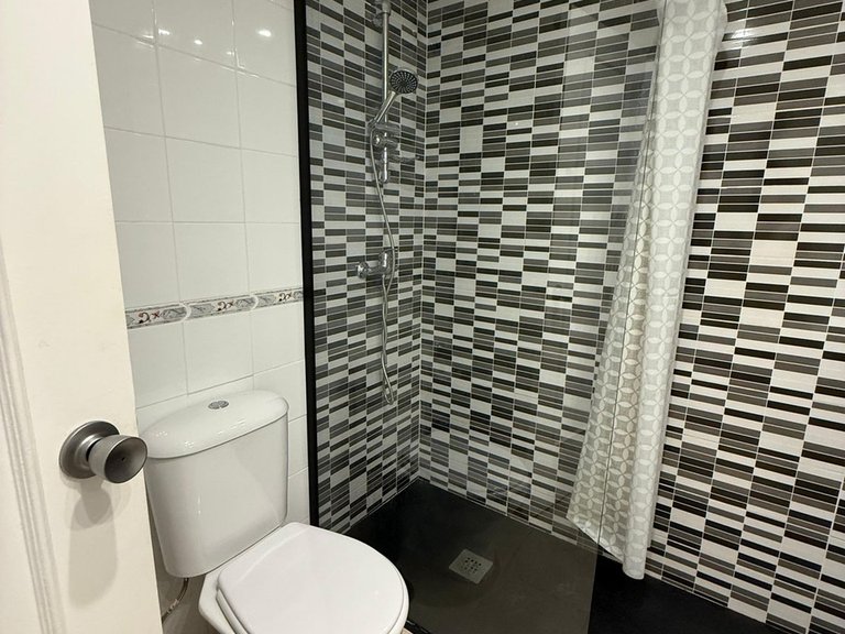 Apartment for Sale in Benalmadena Costa, Malaga 36
