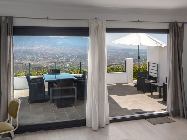 Villa for Sale in La Mairena, Malaga 27