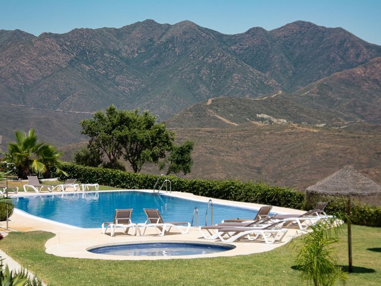 Villa for Sale in La Mairena, Malaga 36