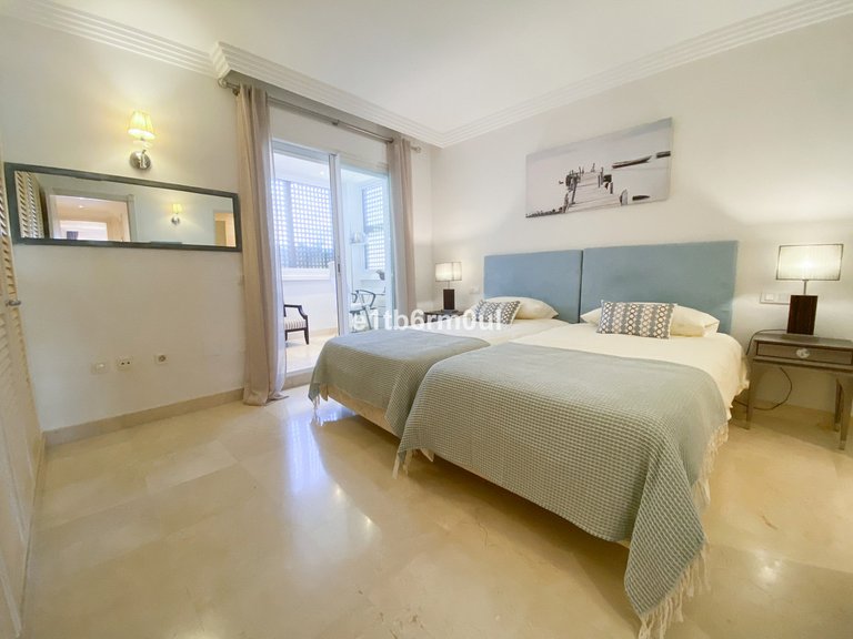 Apartment for Sale in Nueva Andalucía, Malaga 11