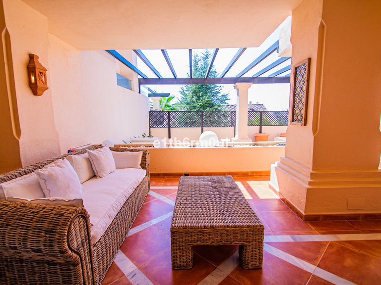 Apartment for Sale in Nueva Andalucía, Malaga 29