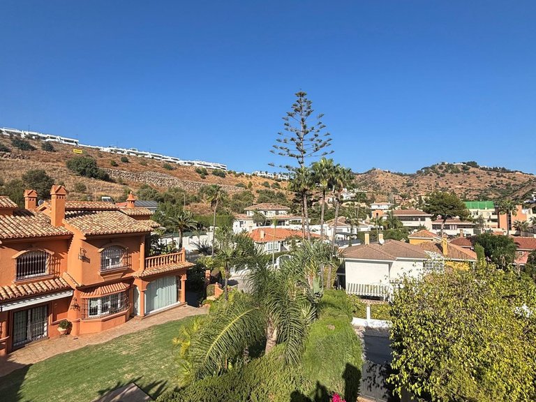 Villa for Sale in Mayorazgo, Malaga 15