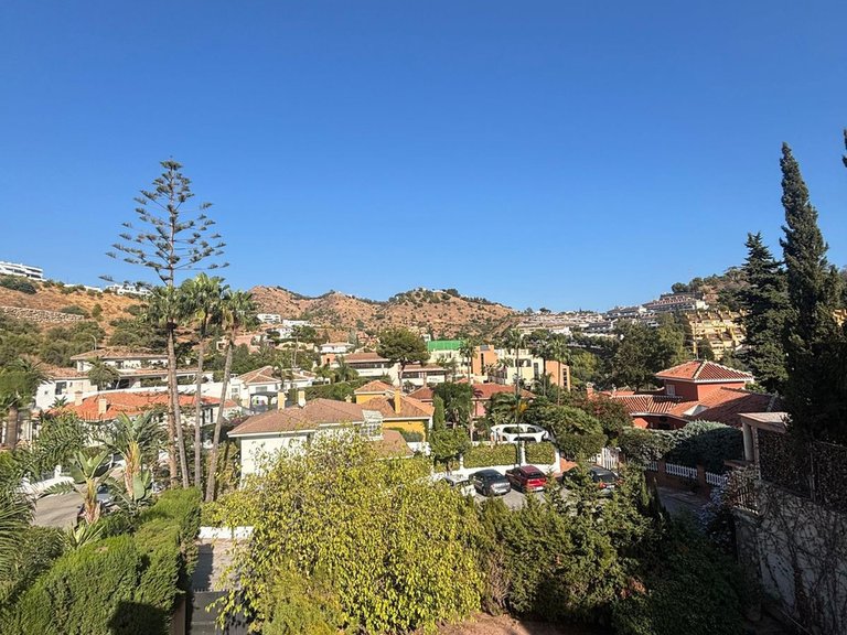Villa for Sale in Mayorazgo, Malaga 17