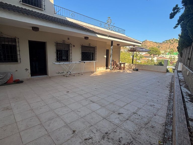 Villa for Sale in Mayorazgo, Malaga 20