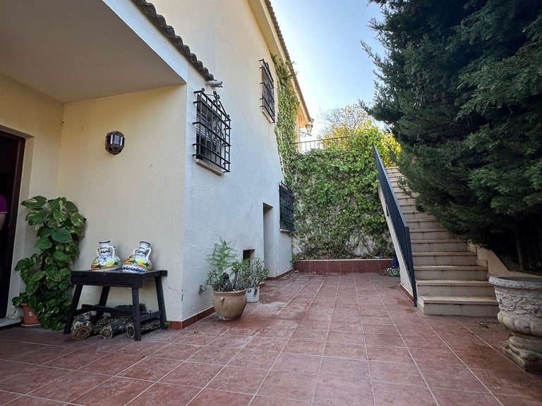 Villa for Sale in Mayorazgo, Malaga 25