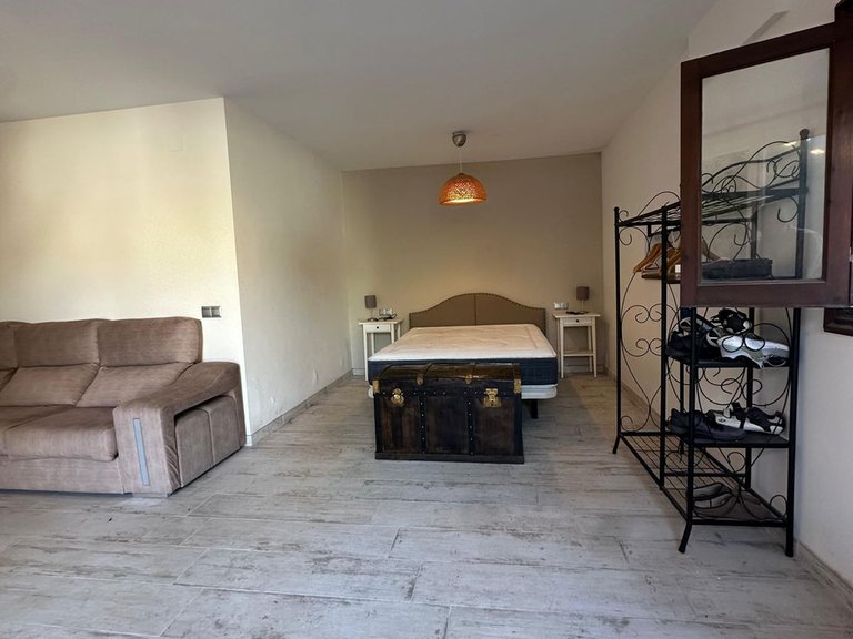 Villa for Sale in Mayorazgo, Malaga 28