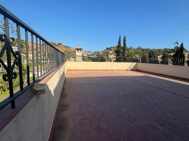 Villa for Sale in Mayorazgo, Malaga 7