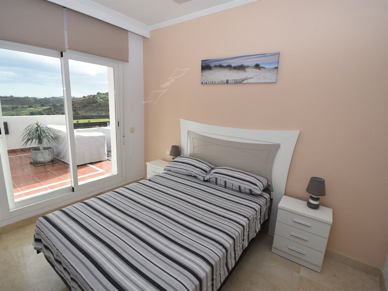 Apartment for Sale in Calanova Golf, Malaga 11
