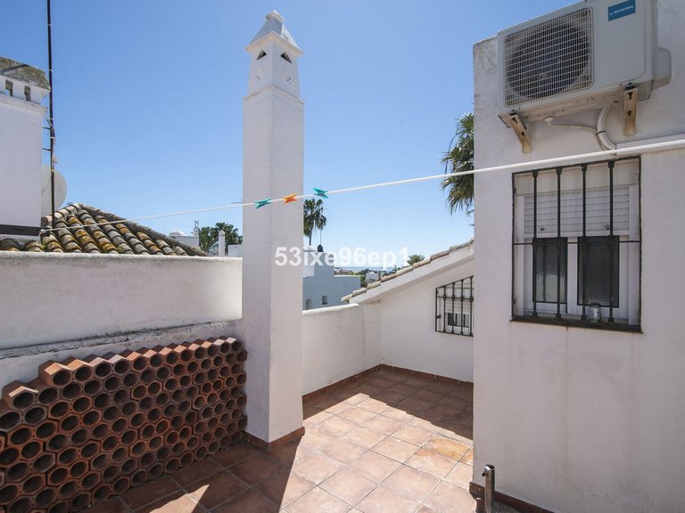 Villa for Sale in New Golden Mile, Malaga 27