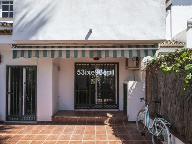 Villa for Sale in New Golden Mile, Malaga 35