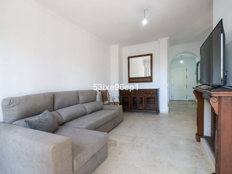 Villa for Sale in New Golden Mile, Malaga 5