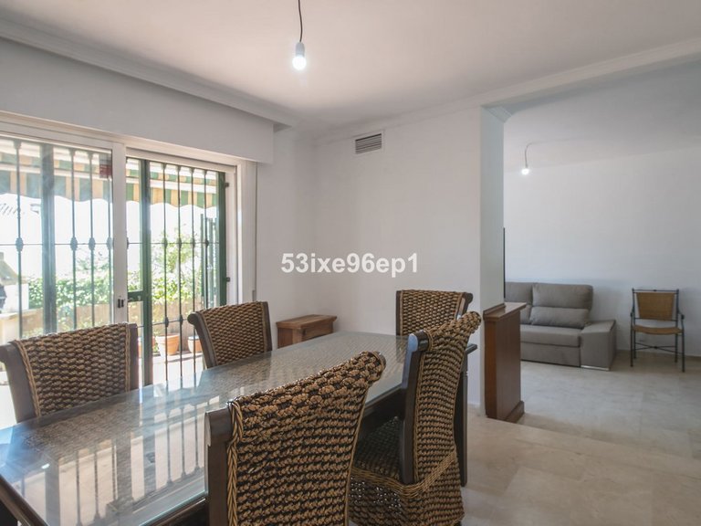 Villa for Sale in New Golden Mile, Malaga 7