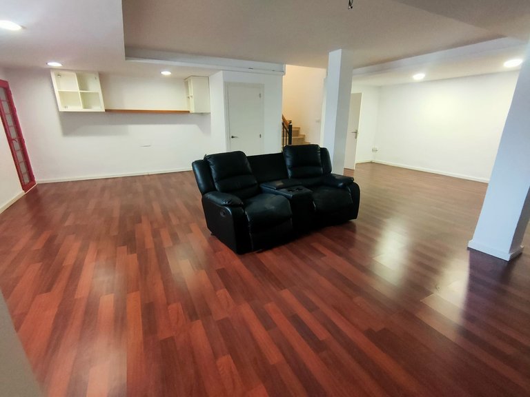 Villa for Sale in Cancelada, Malaga 28