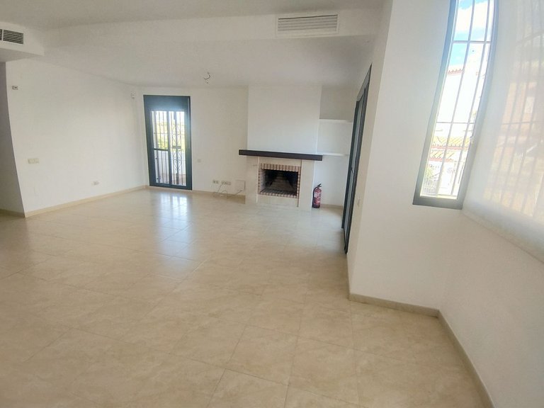 Villa for Sale in Cancelada, Malaga 7