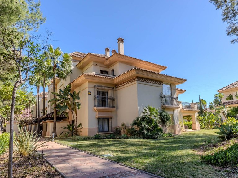 Apartment for Sale in Río Real, Malaga 2