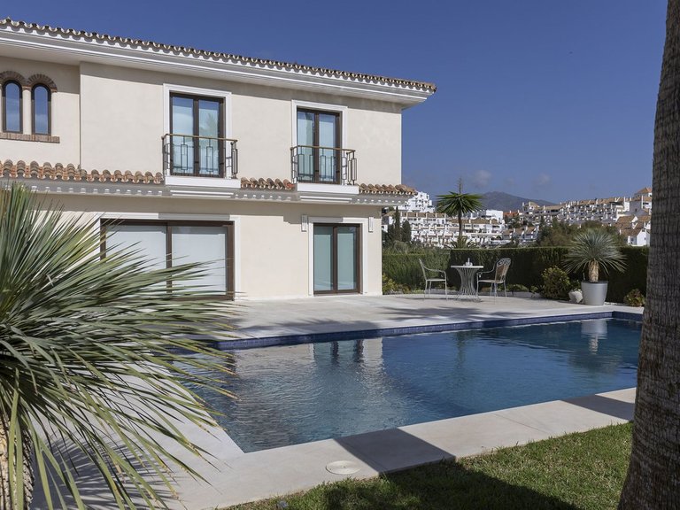 Villa for Sale in Mijas Golf, Malaga 2