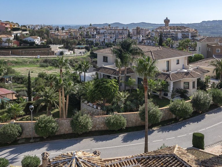 Villa for Sale in Mijas Golf, Malaga 7