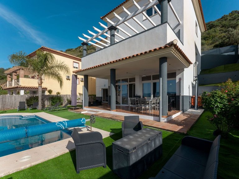 Villa for Sale in Coín, Malaga 1
