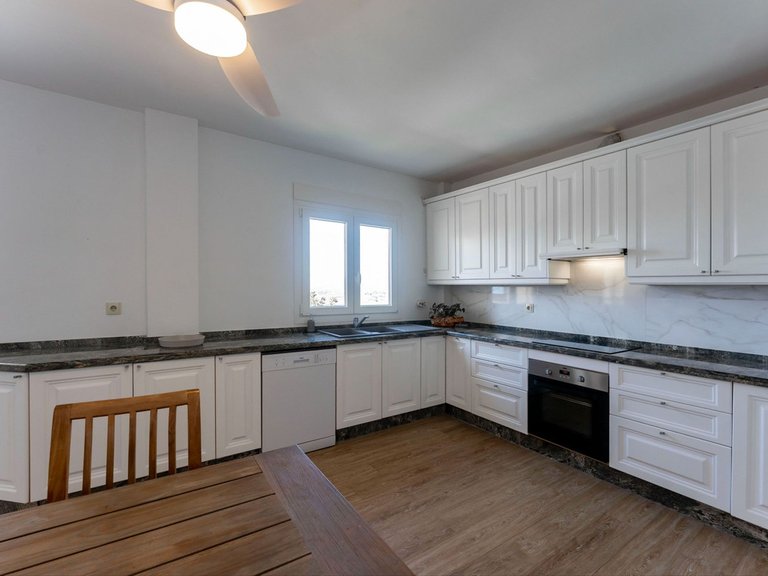Villa for Sale in Coín, Malaga 24