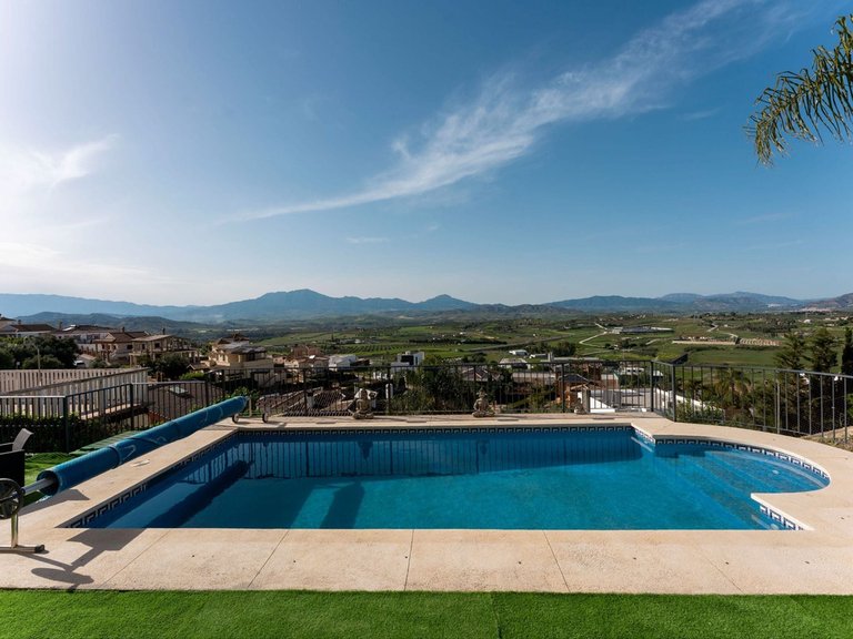 Villa for Sale in Coín, Malaga 3