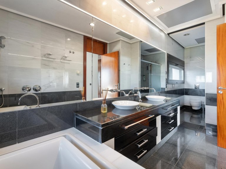 Villa for Sale in Altos De Los Monteros, Malaga 23