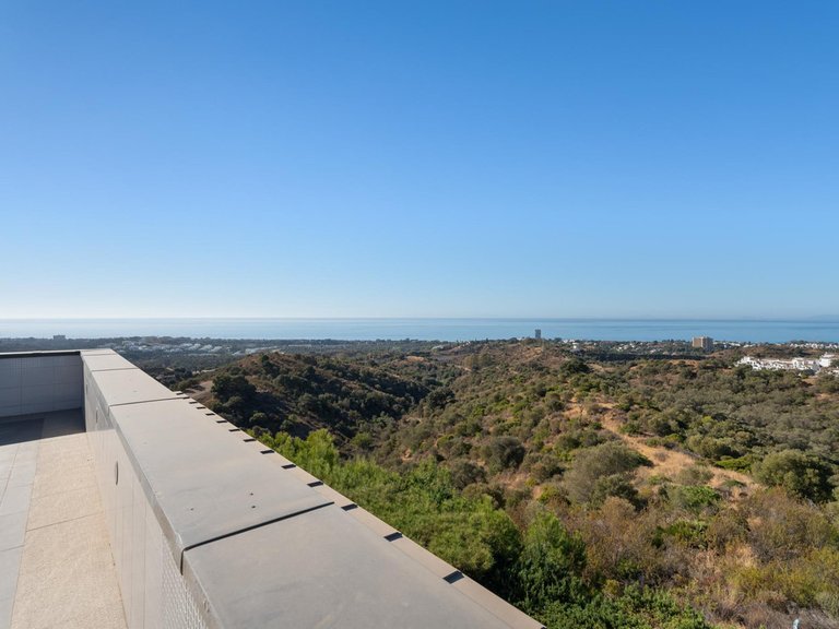Villa for Sale in Altos De Los Monteros, Malaga 39