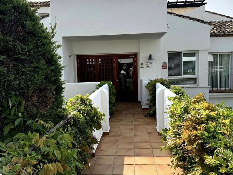 Apartment for Sale in Benahavís, Malaga 14