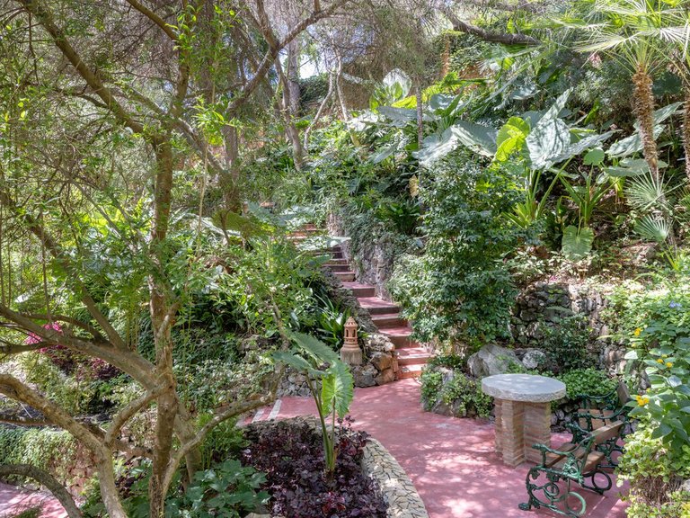 Villa for Sale in Benahavís, Malaga 22