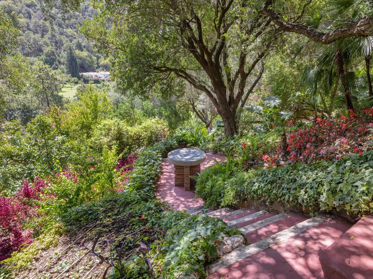 Villa for Sale in Benahavís, Malaga 37
