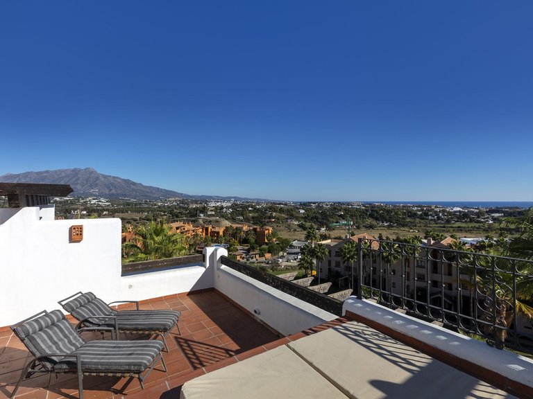 Apartment for Sale in Benahavís, Malaga 1