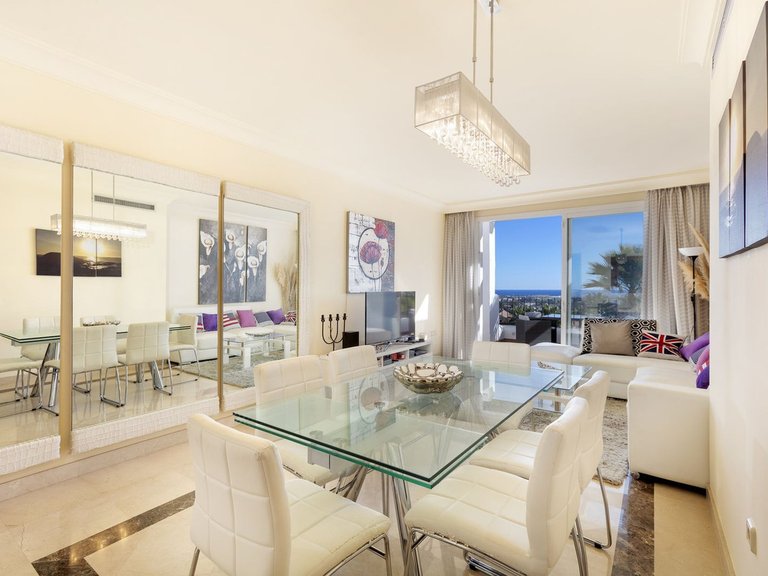 Apartment for Sale in Benahavís, Malaga 11