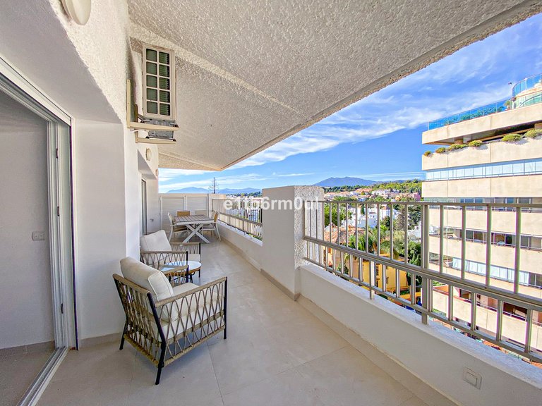 Apartment for Sale in The Golden Mile, Malaga 1