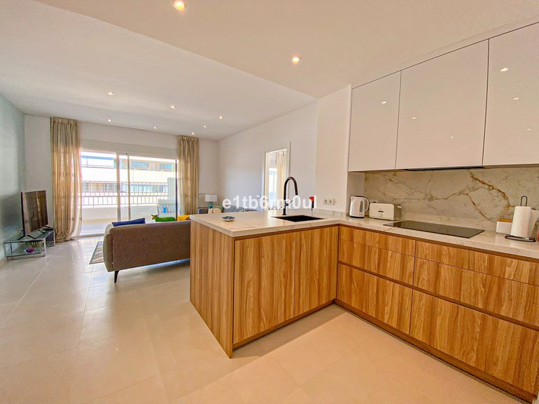 Apartment for Sale in The Golden Mile, Malaga 10